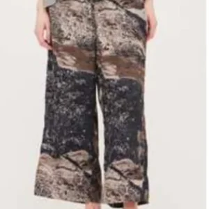 PANTALÓN ESTAMPADO