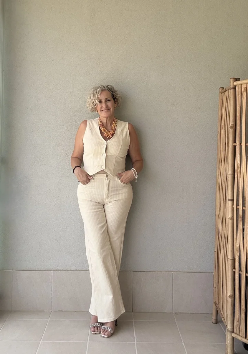 Jeans Beige Mil Rayas Tiro Alto Pierna Recta